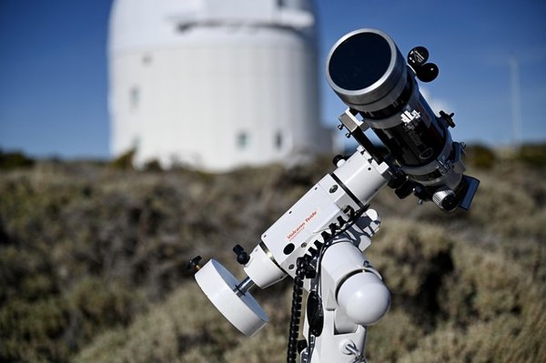 Choisir la meilleure lunette astronomique pour débutants